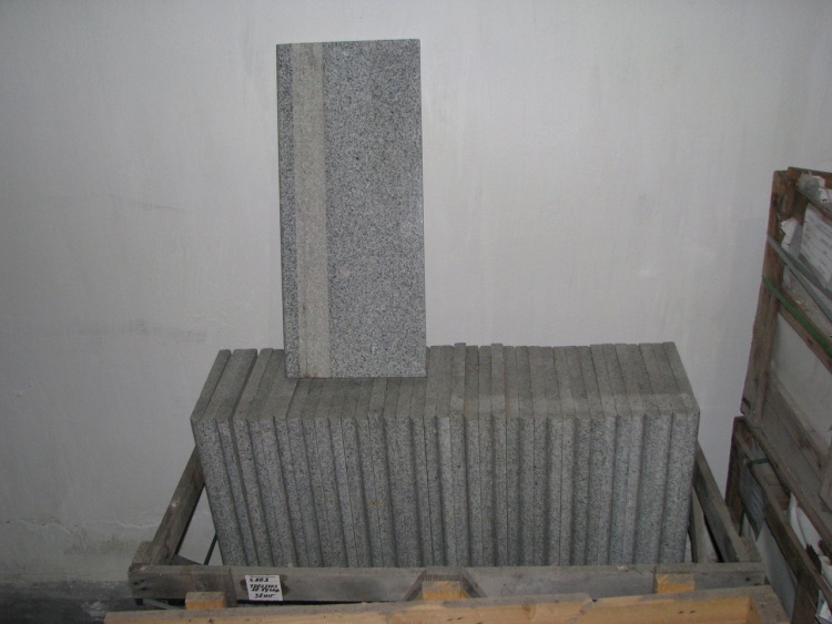 Ступени гранитные G603 Light Grey 790х340х30 мм Полированные, ФАСКА