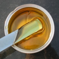 Клей полиэфирный Tenax Liquido trasparente прозрачно-медовый 4 л жидкий для ремонта и шпатлевки камня Клей полиэфирный Tenax Liquido trasparente прозрачно-медовый 4 л жидкий для ремонта и шпатлевки камня