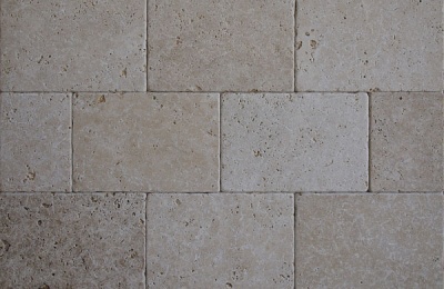 Плитка из травертина Light Tumbled 1х20х30 см, бежевая с состаренной поверхностью Антик Export