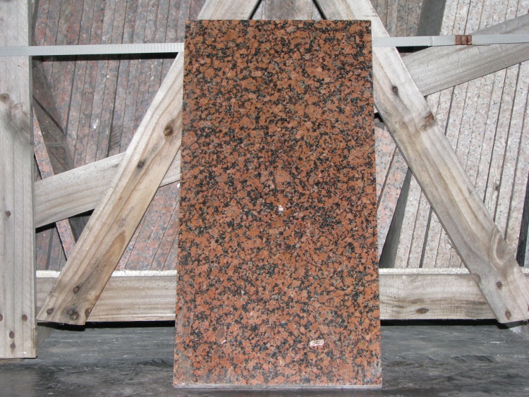 Плитка гранитная Емельяновский карьер 600х300х20 мм Полированная