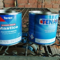 Рідкий прозорий клей-шпаклівка Fluido Transparente для каменю (4 л) TENAX Рідкий прозорий клей-шпаклівка Fluido Transparente для каменю (4 л) TENAX