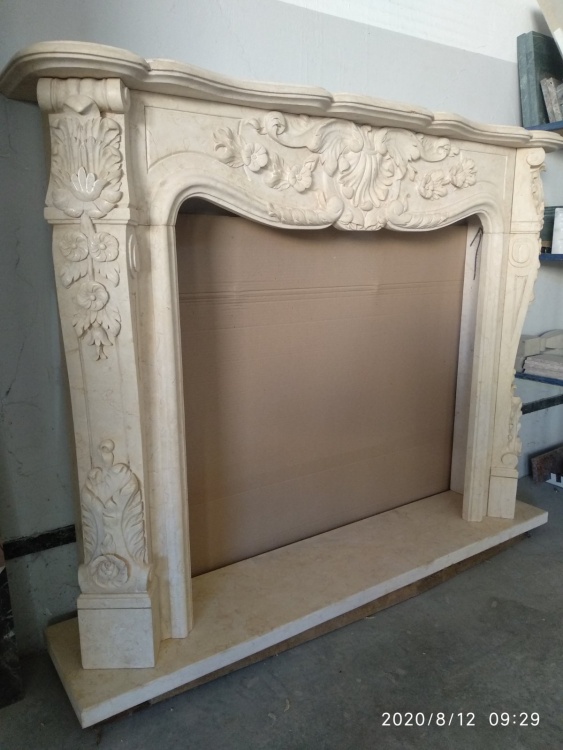 Камінний портал ANNABELLE з мармуру Crema Marfil