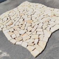 Мозаїка кам'яна KrimArt МКР-ХСВ Пісковик Голд бежева 305x305x6 мм для зони навколо води інтер'єру та фасаду Мозаїка кам'яна KrimArt МКР-ХСВ Пісковик Голд бежева 305x305x6 мм для зони навколо води інтер'єру та фасаду