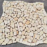 Мозаїка кам'яна KrimArt МКР-ХСВ Пісковик Голд бежева 305x305x6 мм для зони навколо води інтер'єру та фасаду Мозаїка кам'яна KrimArt МКР-ХСВ Пісковик Голд бежева 305x305x6 мм для зони навколо води інтер'єру та фасаду