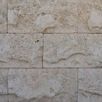 Плитка із травертину Light Split Face and Tumbled 2.1х30,5см х FL (вільна довжина), Скеля бежева з колотою зістареною поверхнею Export Плитка із травертину Light Split Face and Tumbled 2.1х30,5см х FL (вільна довжина), Скеля бежева з колотою зістареною поверхнею Export