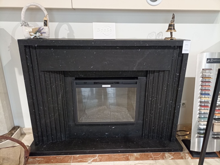 Портал для каміна Bravo Портленд Nero Marquina Antique мармур чорний прямий