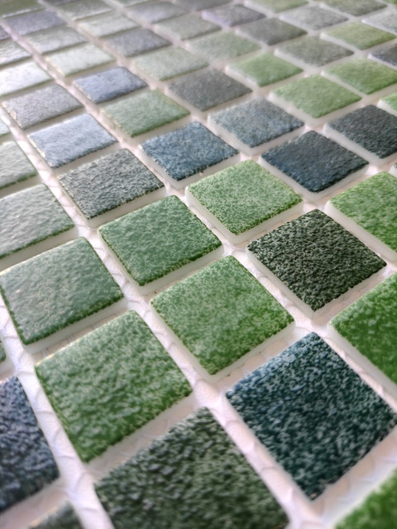 Мозаїка зі скла AquaMo MX25-2/12/13/14 25x25x4 (317x317) мм глянцева на сітці