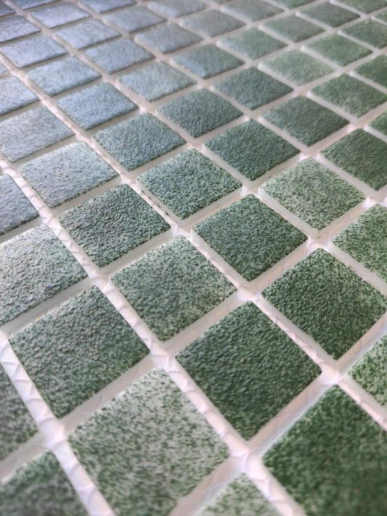 Мозаика из стекла AquaMo PW25213 Green 25x25x4 (317x317) мм глянцевая на сетке