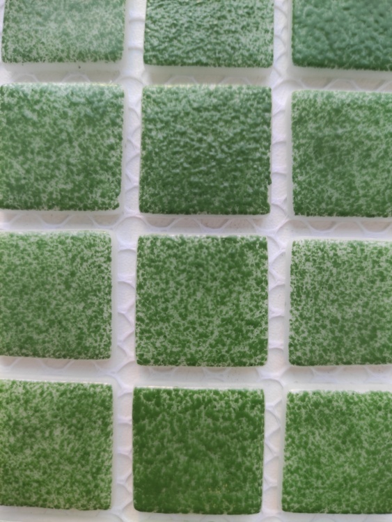 Мозаїка зі скла AquaMo PW25214 Olive 25x25x4 (317x317) мм глянцева на сітці