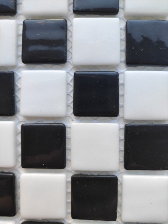 Мозаика из стекла AquaMo MX25-1/05/09 Chess 25x25x4 (317x317) мм глянцевая на сетке