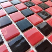 Мозаїка зі скла AquaMo MX25-1/09/21 Chess 25x25x4 (317x317) мм глянцева на сітці