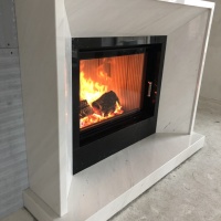 Портал для каміна Bravo Ріо Polaris + Nero Marquina мармур білий/чорний прямий Портал для каміна Bravo Ріо Polaris + Nero Marquina мармур білий/чорний прямий