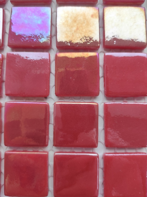 Мозаика из стекла AquaMo PL25321 Red 25x25x4 (317x317) мм глянцевая на сетке