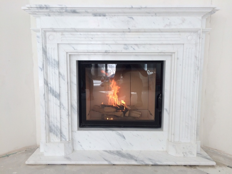 Портал для камина Bravo Рига Polaris мрамор белый прямой