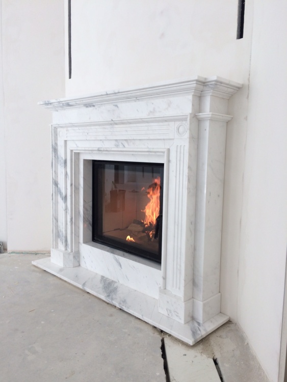 Портал для камина Bravo Рига Polaris мрамор белый прямой