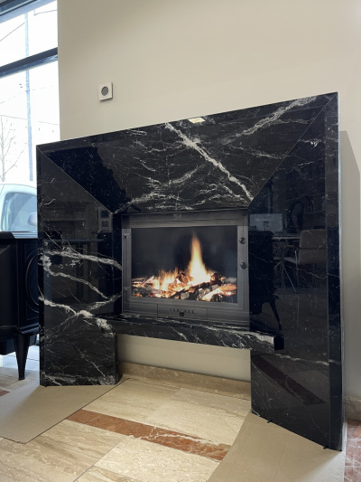 Портал для камина Bravo Сиетл Nero Marquina мрамор черный прямой
