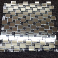 Мозаїка дзеркальна DecorStoneHub Zs-285х285-ZG сріблясто-графітова 285х285 мм комбінована для ванної Мозаїка дзеркальна DecorStoneHub Zs-285х285-ZG сріблясто-графітова 285х285 мм комбінована для ванної