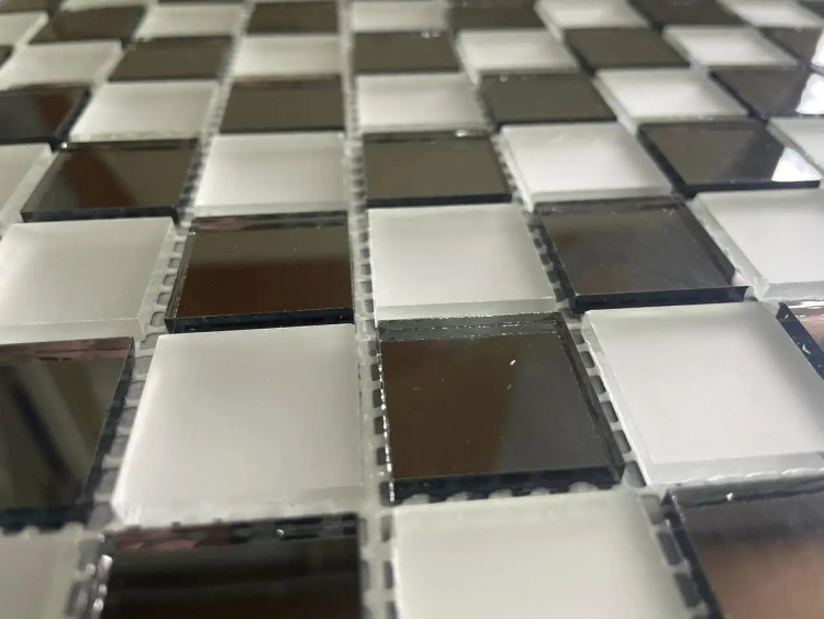 Мозаїка дзеркальна DecorStoneHub Zs-2x2-GS графітова з сатином 274х274 мм шахова текстура для офісу