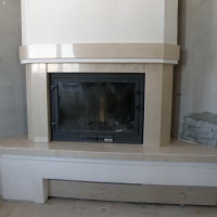 Портал для каміна Bravo Баварія Botticino мармур + Atem White кварц бежевий/білий кутовий