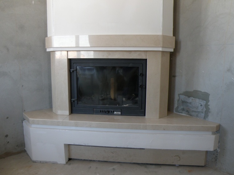 Портал для каміна Bravo Баварія Botticino мармур + Atem White кварц бежевий/білий кутовий