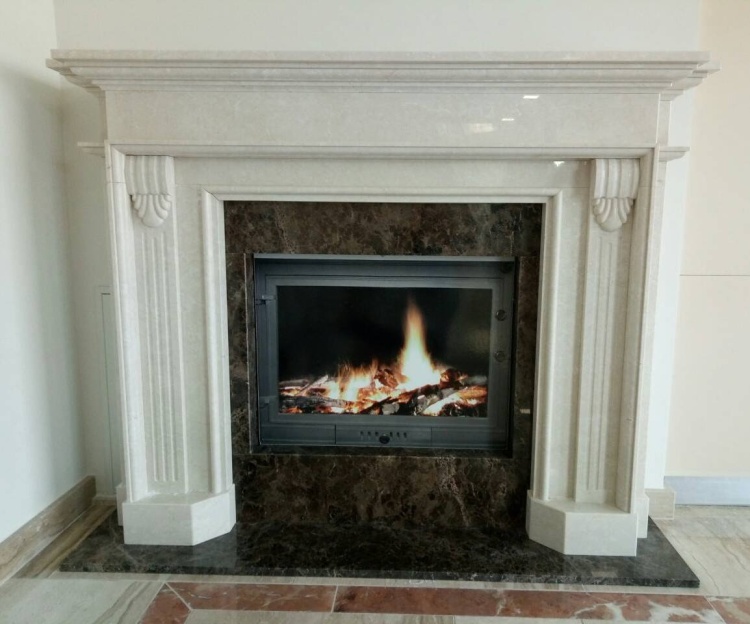 Портал для каміна Bravo Клайпеда Crema Marfil + Emperador Dark мармур бежевий/коричневий прямий