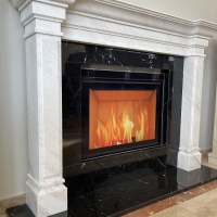 Портал для каміна Bravo Стокгольм Polaris + Nero Marquina мармур білий/чорний прямий