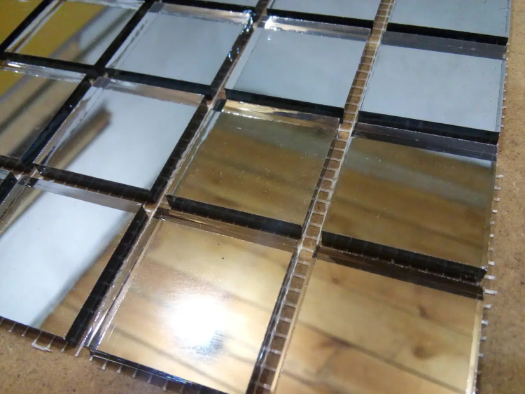 Мозаїка дзеркальна DecorStoneHub Zs-3838-G графітова 318х318 мм для спортивних об'єктів та клубу