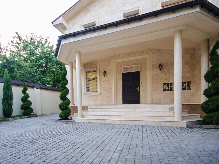 Плитка из травертина Light Filled and Honed 1,2х30,5х45,7 см, бежевая матовая заполненная шлифованная Standart 2-nd ch.