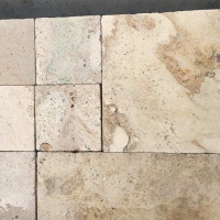 Плитка з травертину Classic Light Tumbled 1,2х20,3х20,3 см, бежева із зістареною поверхнею Антик Standart Плитка з травертину Classic Light Tumbled 1,2х20,3х20,3 см, бежева із зістареною поверхнею Антик Standart