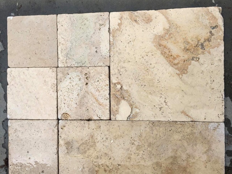 Плитка з травертину Classic Light Tumbled 1,2х20,3х20,3 см, бежева із зістареною поверхнею Антик Standart