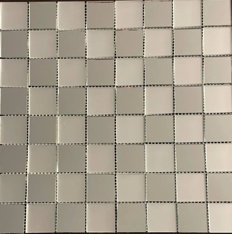 Мозаїка дзеркальна DecorStoneHub Zs-3838-SZ срібляста з сатином 318х318 мм шаховий стиль для офсісу