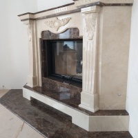 Портал для каміна Bravo Барселона Crema Marfil + Emperador Dark мармур бежевий/коричневий кутовий Портал для каміна Bravo Барселона Crema Marfil + Emperador Dark мармур бежевий/коричневий кутовий