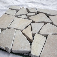 Брекчія мармурова на сітці, бежева 20мм