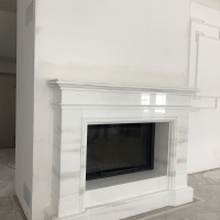 Портал для каміна Bravo Мадрид Volakas мармур білий прямий