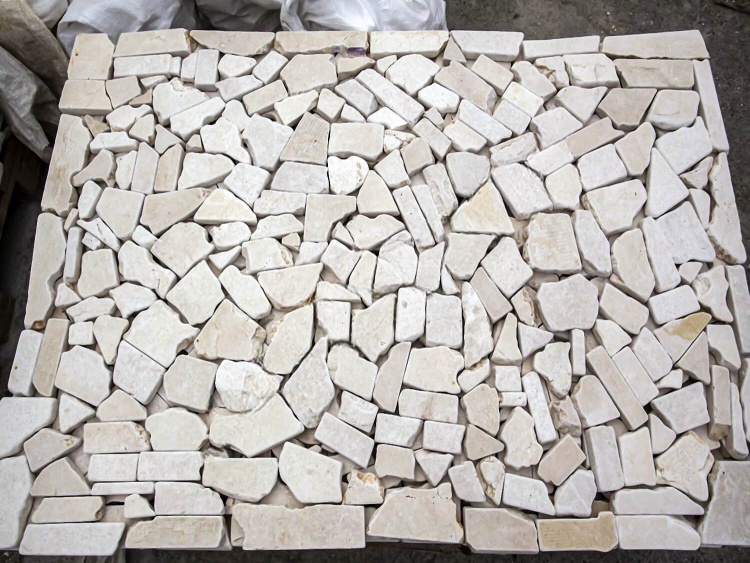 Брекчия мраморная без сетки, бежевая 20мм