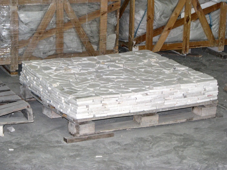 Брекчия мраморная без сетки, бежевая 20мм