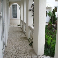 Брекчия мраморная без сетки, бежевая 20мм