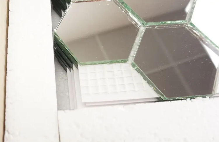 Мозаїка дзеркальна DecorStoneHub Zs-hex-Z срібляста 304х303 мм соти для зонування простору та ніш