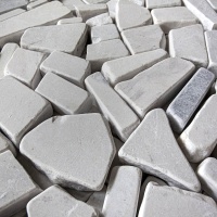 Брекчия мраморная без сетки, белая 20мм