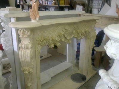 Камінний портал №3112 з мармуру Galala Beige