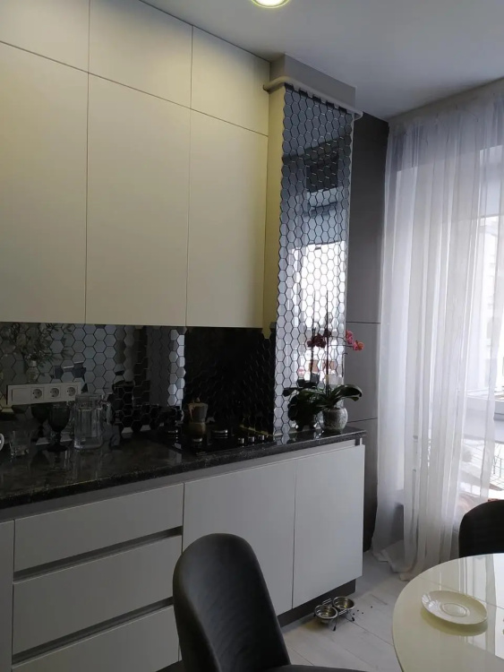 Мозаїка дзеркальна DecorStoneHub Zs-hex-G графітова 304х303 мм шестикутник для оформлення камінів