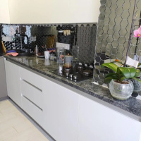 Мозаїка дзеркальна DecorStoneHub Zs-hex-G графітова 304х303 мм шестикутник для оформлення камінів Мозаїка дзеркальна DecorStoneHub Zs-hex-G графітова 304х303 мм шестикутник для оформлення камінів