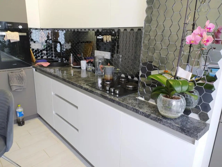 Мозаїка дзеркальна DecorStoneHub Zs-hex-G графітова 304х303 мм шестикутник для оформлення камінів