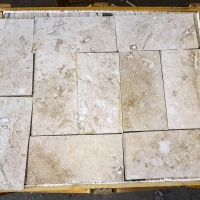 Плитка з травертину Light Filled and Honed 1,2х20,3х40,6 см, бежева матова заповнена шліфована Standart 2-nd ch. Плитка з травертину Light Filled and Honed 1,2х20,3х40,6 см, бежева матова заповнена шліфована Standart 2-nd ch.