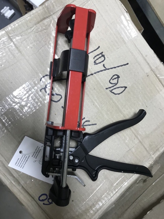 Дозатор для епоксидного клею у картриджі Tenax