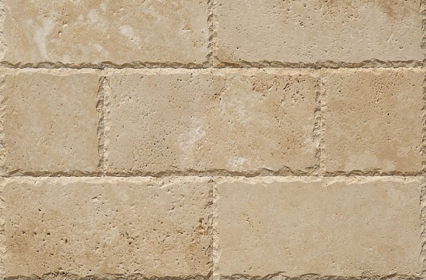 Плитка з травертину Light Brushed 1,2 х20, 3х40, 6 см, бежева брашована з колотим краєм Export