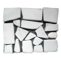 Брекчия мраморная на сетке, белая 20мм