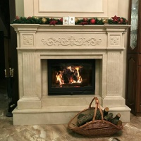 Портал для каміна Bravo Київ Crema Marfil мармур бежевий прямий Портал для каміна Bravo Київ Crema Marfil мармур бежевий прямий