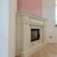 Портал для каміна Bravo Таллінн Volakas мармур білий прямий