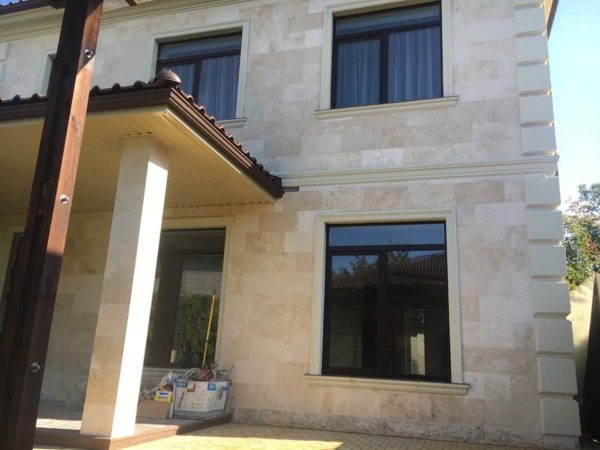 Плитка з травертину Light Brushed 1,2 х30, 5х61 см, бежева брашована Standart